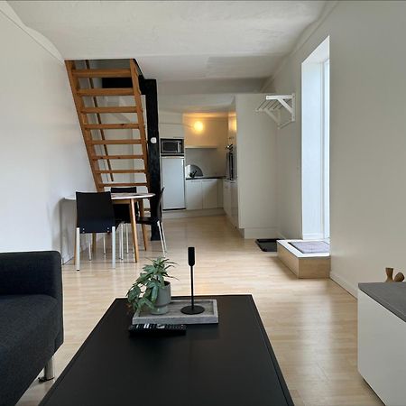 Id200 Ostergade 5C, 6800 Varde Apartment Bagian luar foto